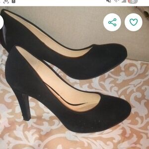 Cityclassified Black and Tan Flats